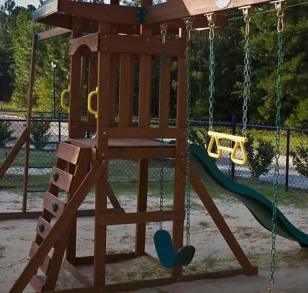 Carolina Pine Inn Near Southern Pines-Pinehurst 